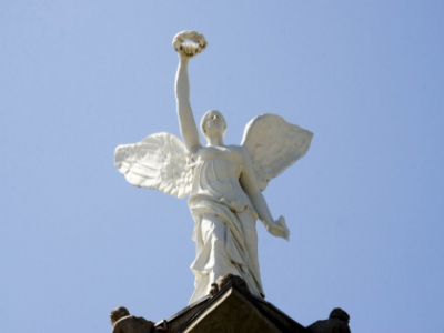Image of the angel that's on top of the Princes' Gates.